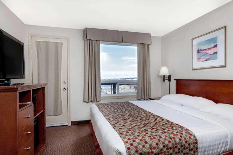 Deluxe Double Suite
