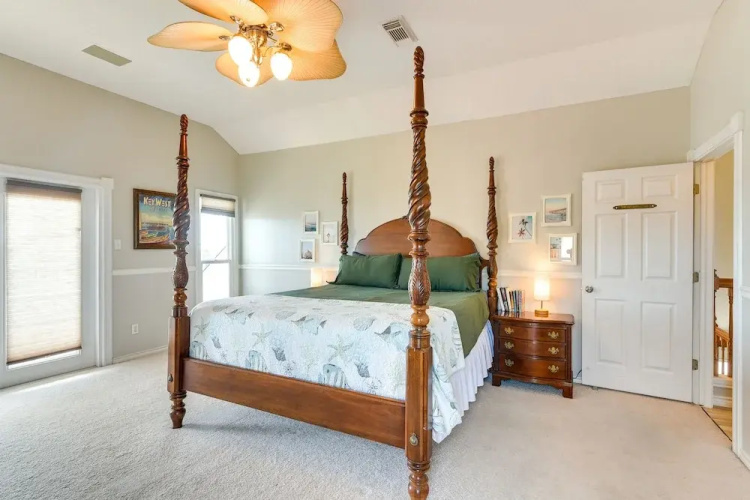 Waterfront Freeport Home: Deck & Private Boat Dock