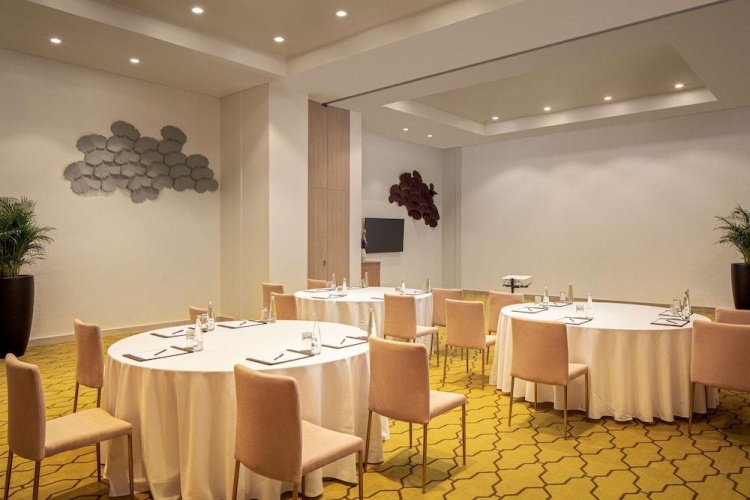 Doubletree By Hilton Fujairah City photo 21