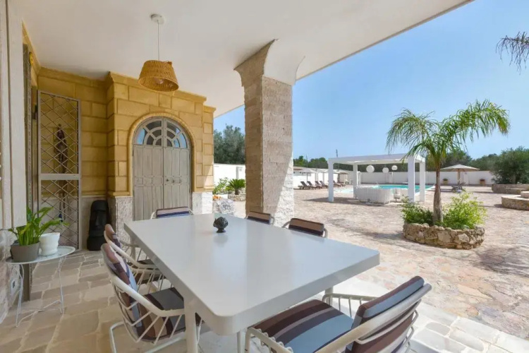 Villa Artesole by BarbarHouse