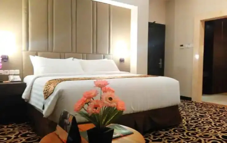 Grand Royal Denai Hotel