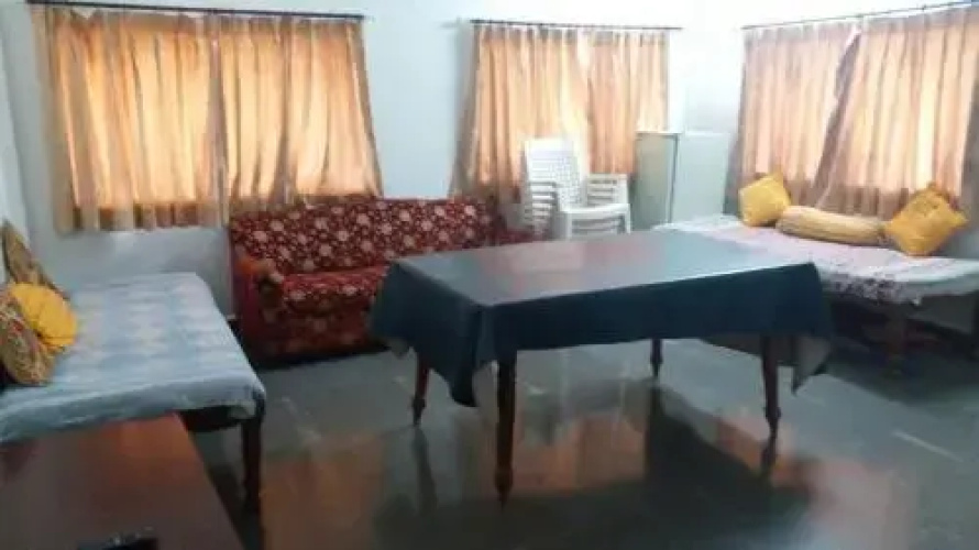 Hotel Happy Home