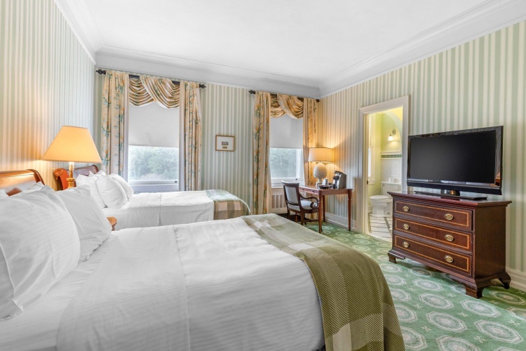 Deluxe Quadruple room