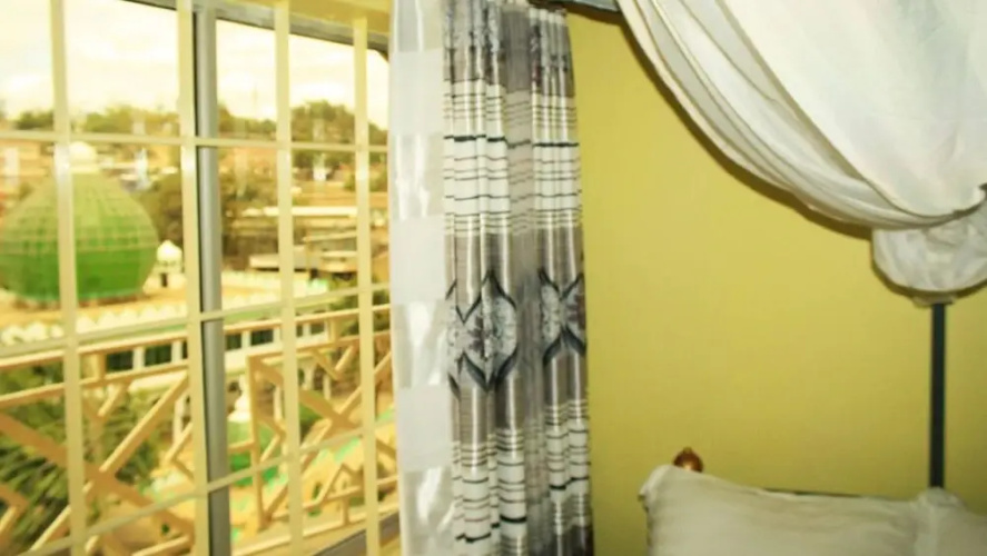 Olorropil Hotel