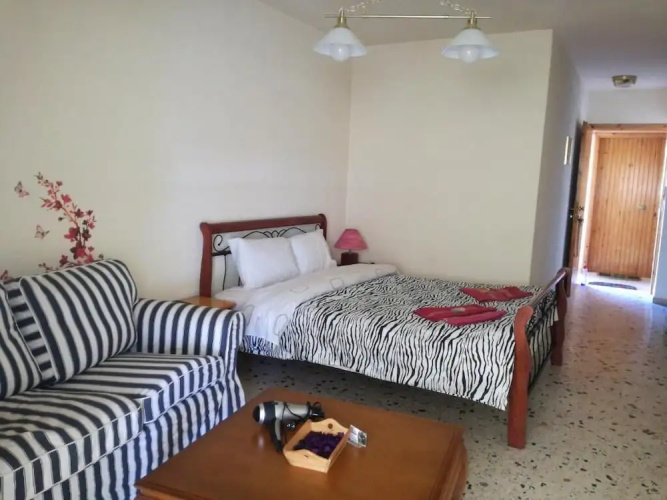 Apartments Zoumperi