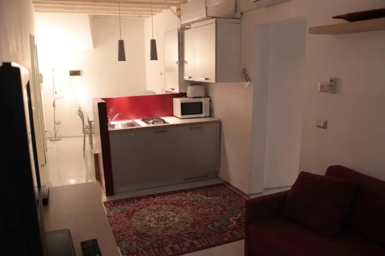 3 Bedrooms Apartment