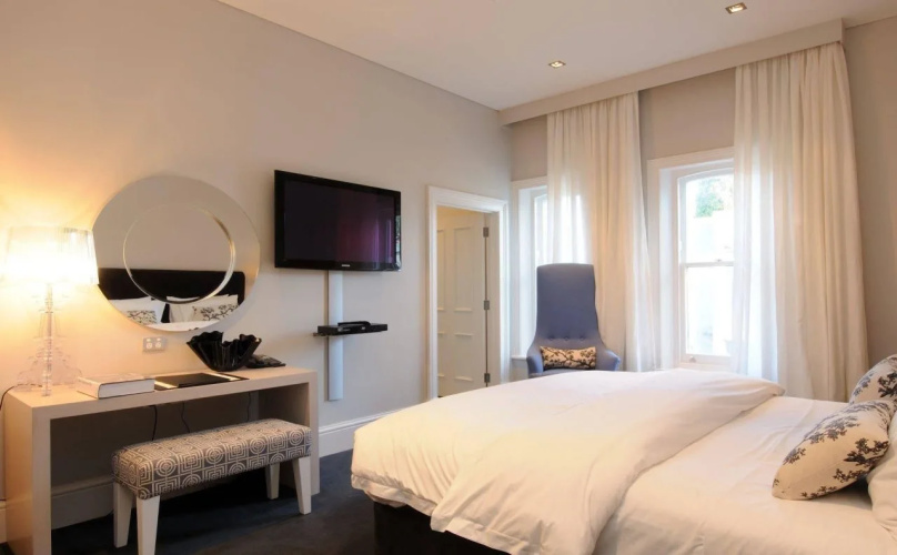 The Stirling Hotel