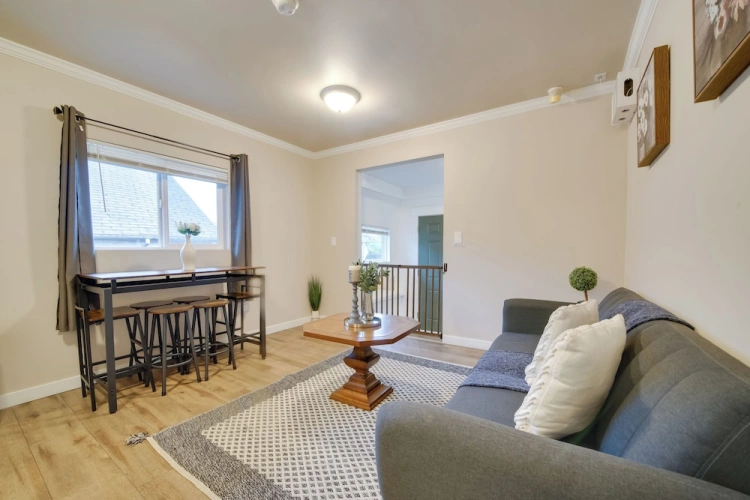6 Bedrooms Cottage