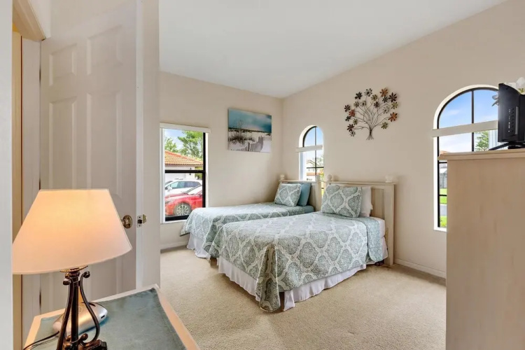 4 Bed, 2 Master Suites. South Facing Pool. Resort