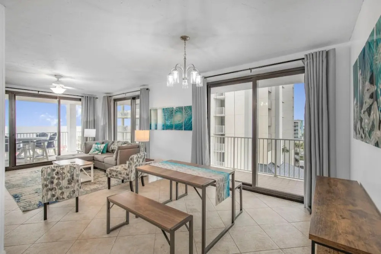 Pelican Pointe 506