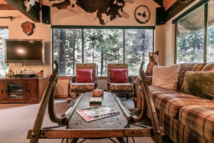 Papa Bear's River Cabin