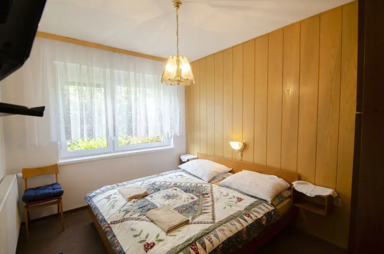 Apartments & Rooms Banich