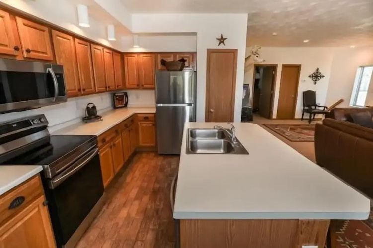 Seven Springs 4 BR Premium Condo, Mountain Views! by RedAwning