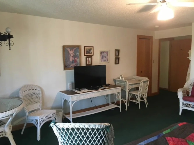 Standard Quadruple room with lake view