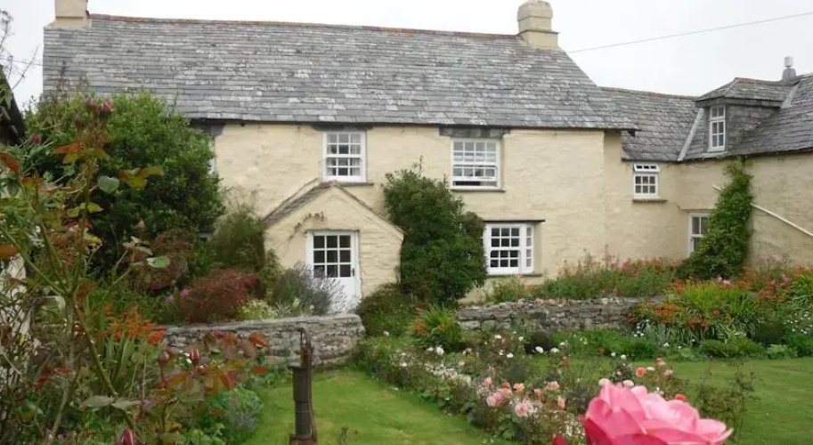 Higher Tresmorn Farm