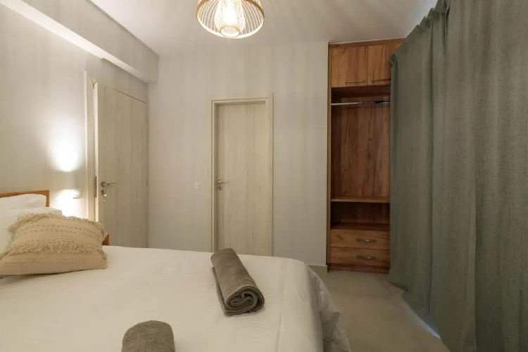 2 Bedrooms Villa