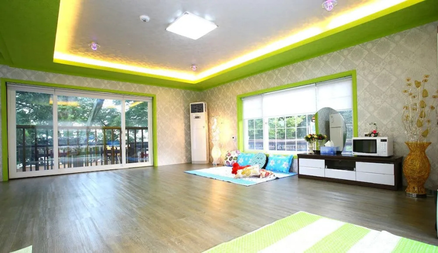 Pinky Marine Pension