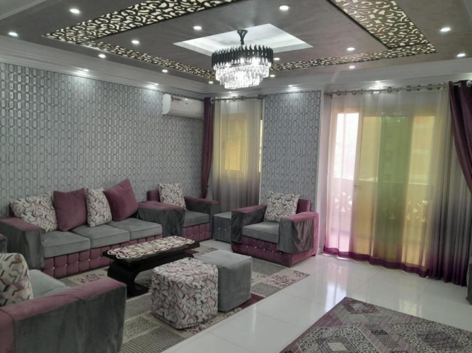 3 Bedrooms Apartment
