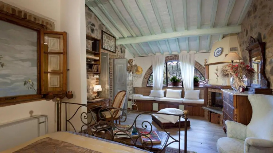 Borgo Paradiso 4&2