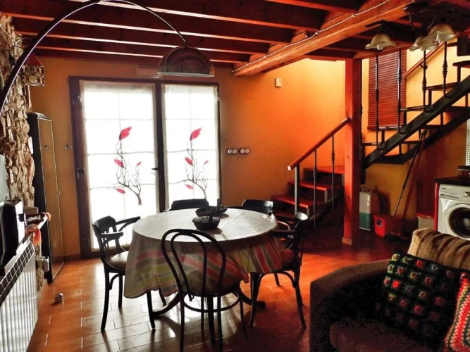2 Bedrooms Cottage
