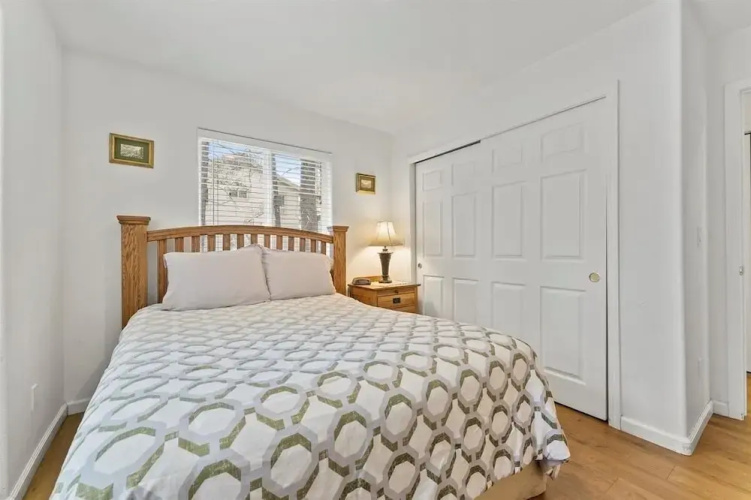 Sierra Mountain Lodge 3 Bedroom Home by RedAwning