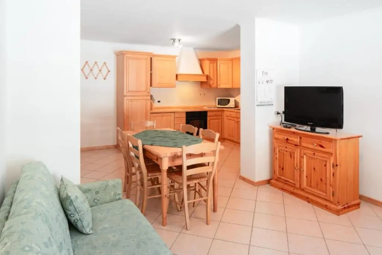 2 Bedrooms Apartment