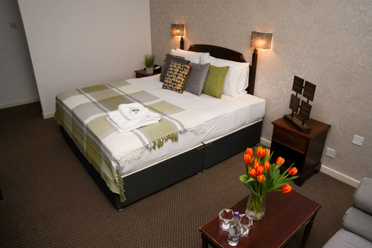 Hotel Samrat