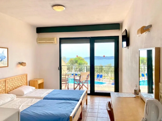 Standard Double room with balcony and with sea view