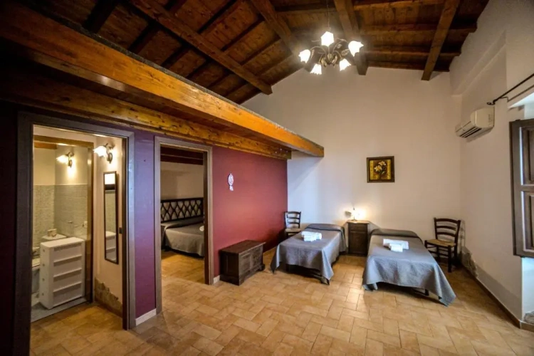 Standard Quadruple room
