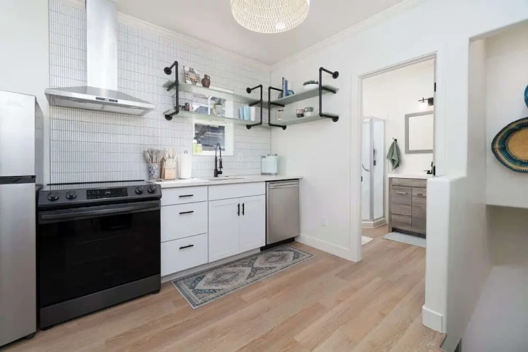 1 Bedroom Quadruple Apartment with city view