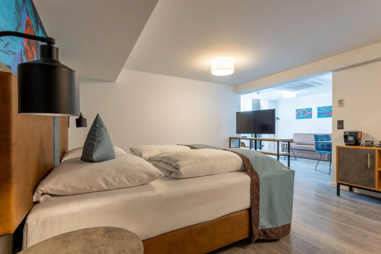 Trip Inn Living & Suites