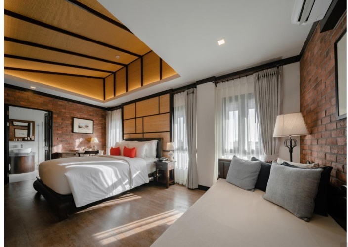 Superior Triple room