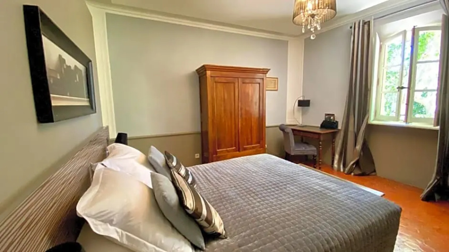 B&B Maison d'Hôtes - Château de Jouques