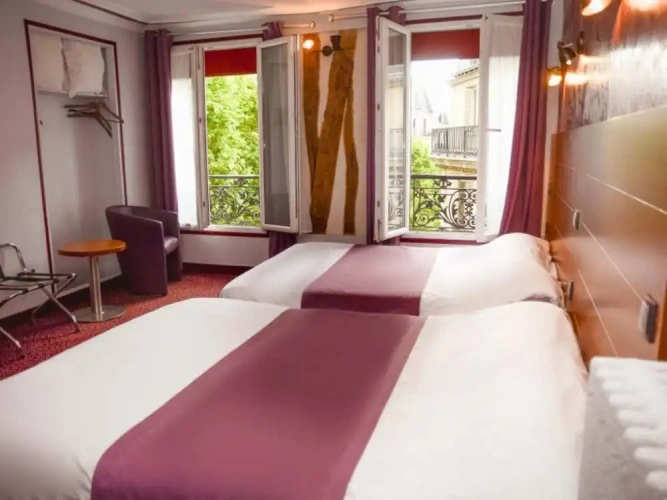 Triple room