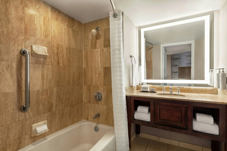 Embassy Suites by Hilton Kansas City Overland Park photo 11