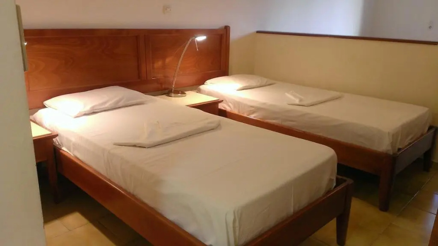 Captain Yiannis Studios & Apartments