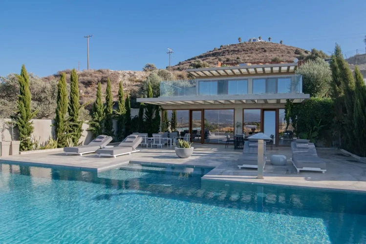 Grand Villa