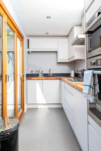 2 Bedrooms Apartment
