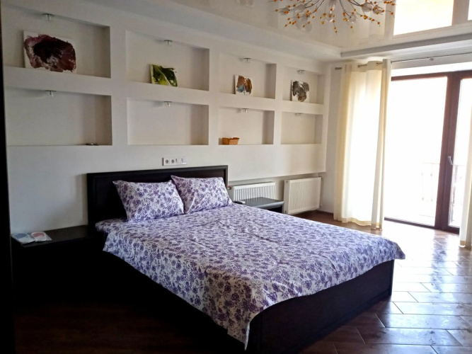 1-room Studio center