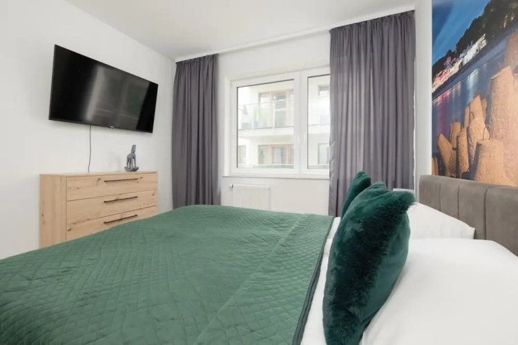 Kapitański Mostek by Renters