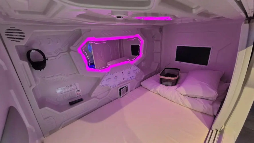 Hotel Galaxy Pod