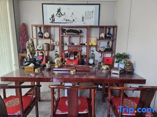 Hua Bo  Hotel