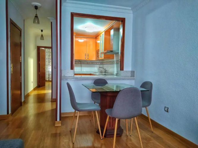 Apartamento con PARKING gratis en CENTRO, Merced