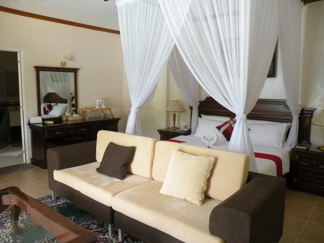 Deluxe Suite