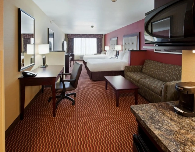 Quadruple Suite