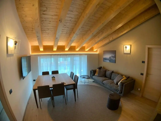 3 Bedrooms Apartment