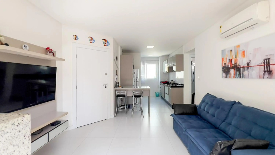 Apartamento 2 dormitórios a 400 metros do mar