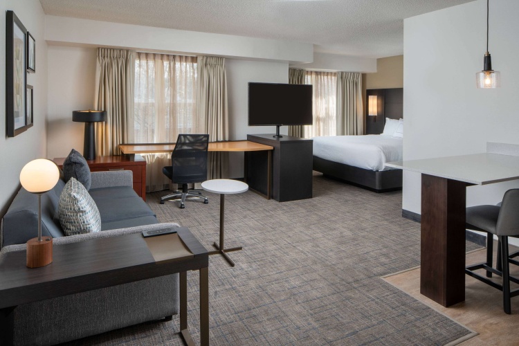 Deluxe Double Suite