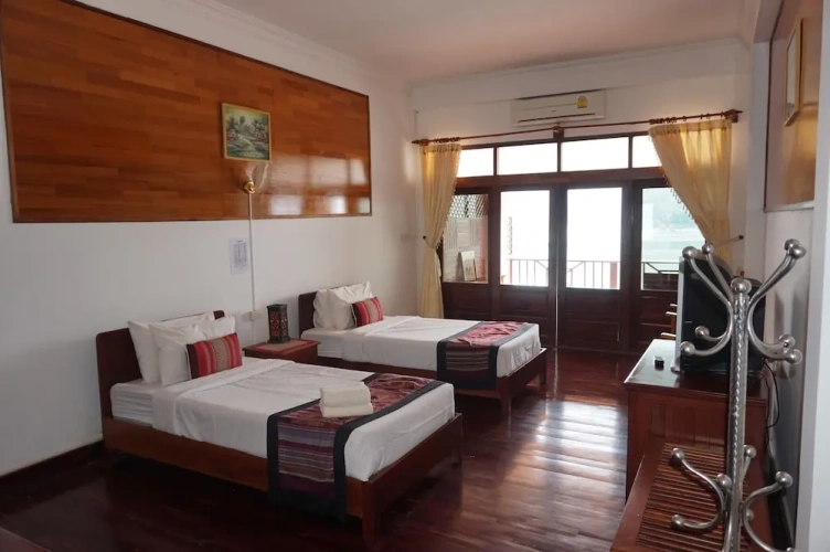 Superior Double room with balcony and with view
