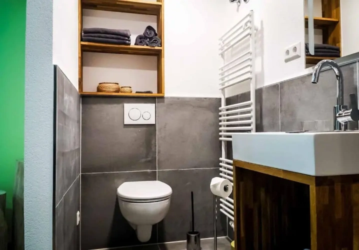 1 Bedroom Apartment
